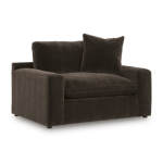 Maxton Heights Oversized Chair
