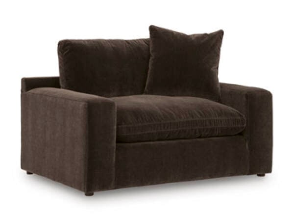 Maxton Heights Oversized Chair