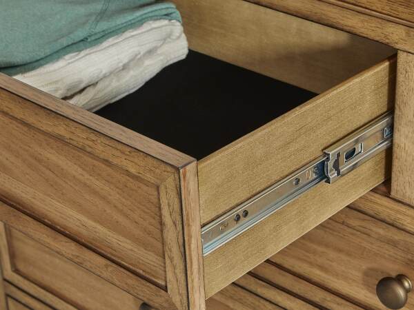 Sharlance Dresser and Mirror - Image 5