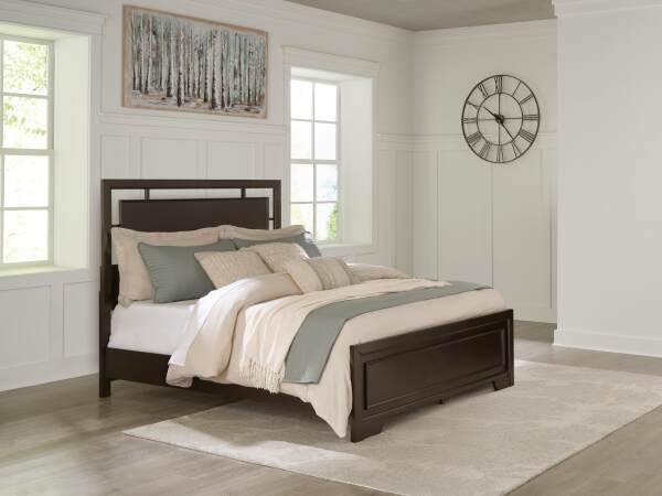 Covetown Queen Panel Bed - Image 3