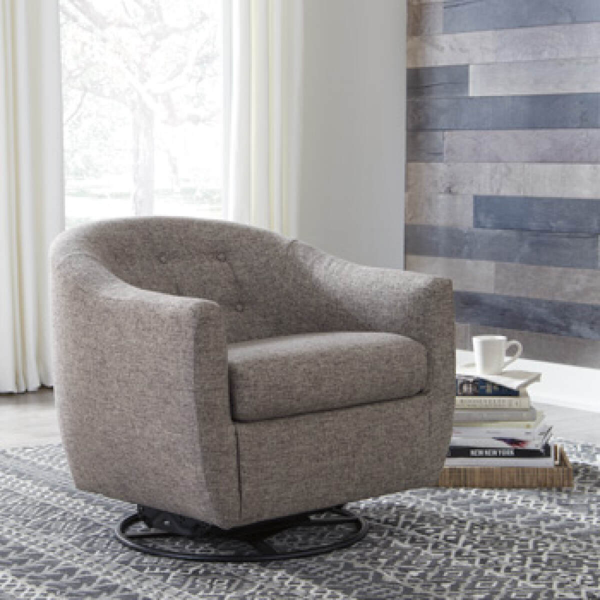 cbe1a632d3c9c2854faa7cfca9aaccbf Upshur Accent Chair - Image 1