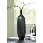 Rhaveney Vase - Image 3