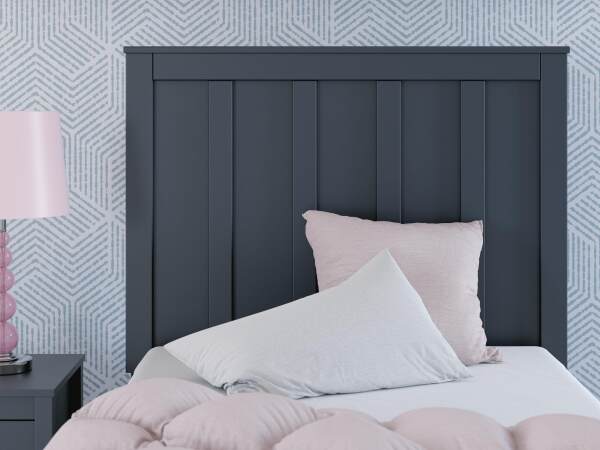 Simmenfort Twin Platform Bed - Image 10