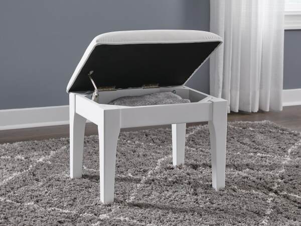 Chalanna Vanity Stool - Image 7