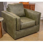Hollis Studio Chair