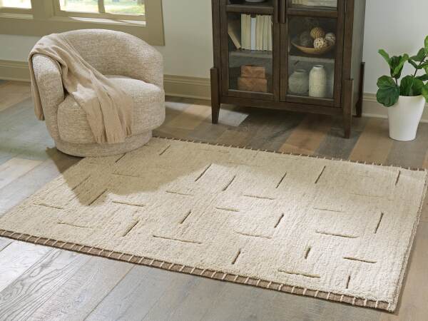 Clayman Medium Rug - Image 3