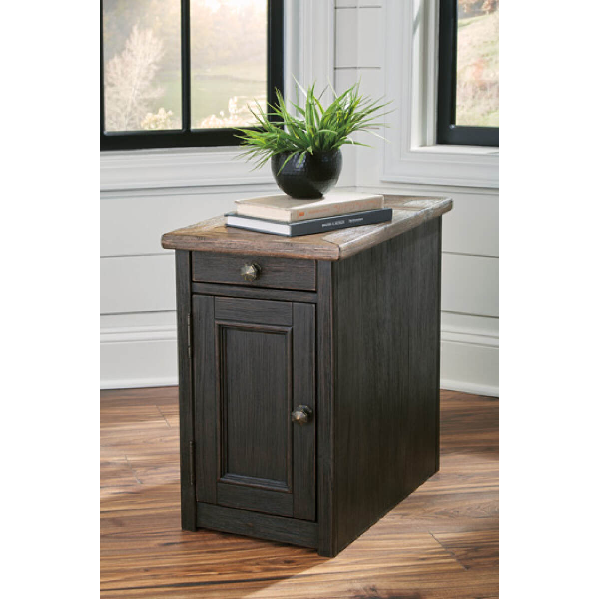 f049c50aa6373678b25fd3a85fa4cddf Tyler Creek Chairside End Table with USB Ports & Outlets - Image 1