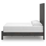Fraluna Queen Panel Bed - Image 7