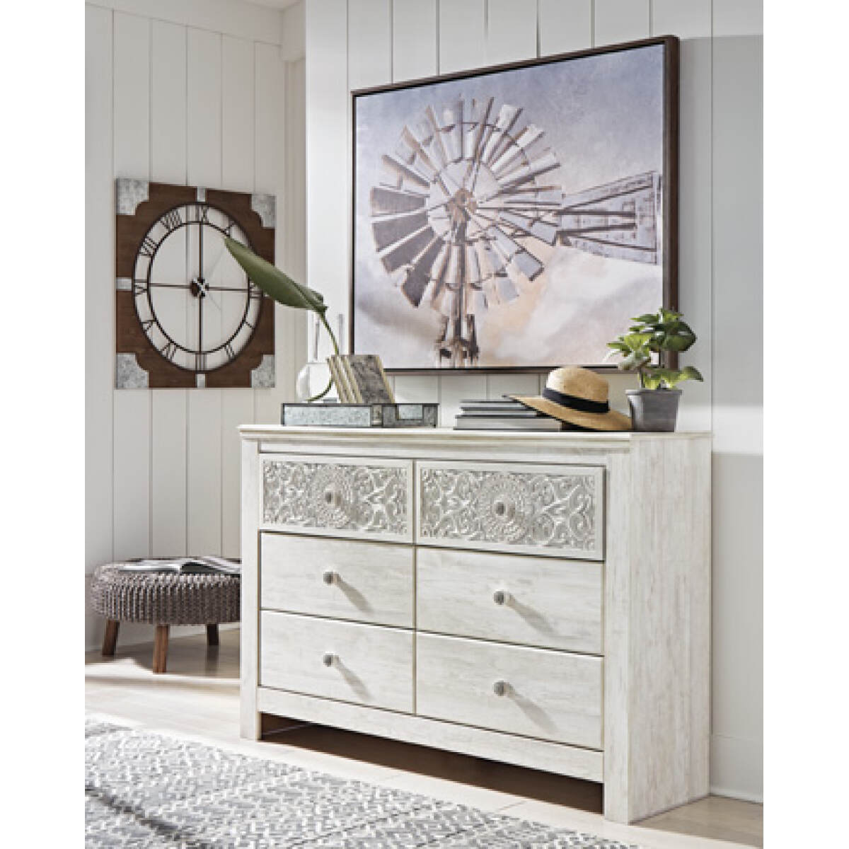 f6c2b18ceb3e9d0fc7101da4852f91b1 Paxberry Dresser - Image 1