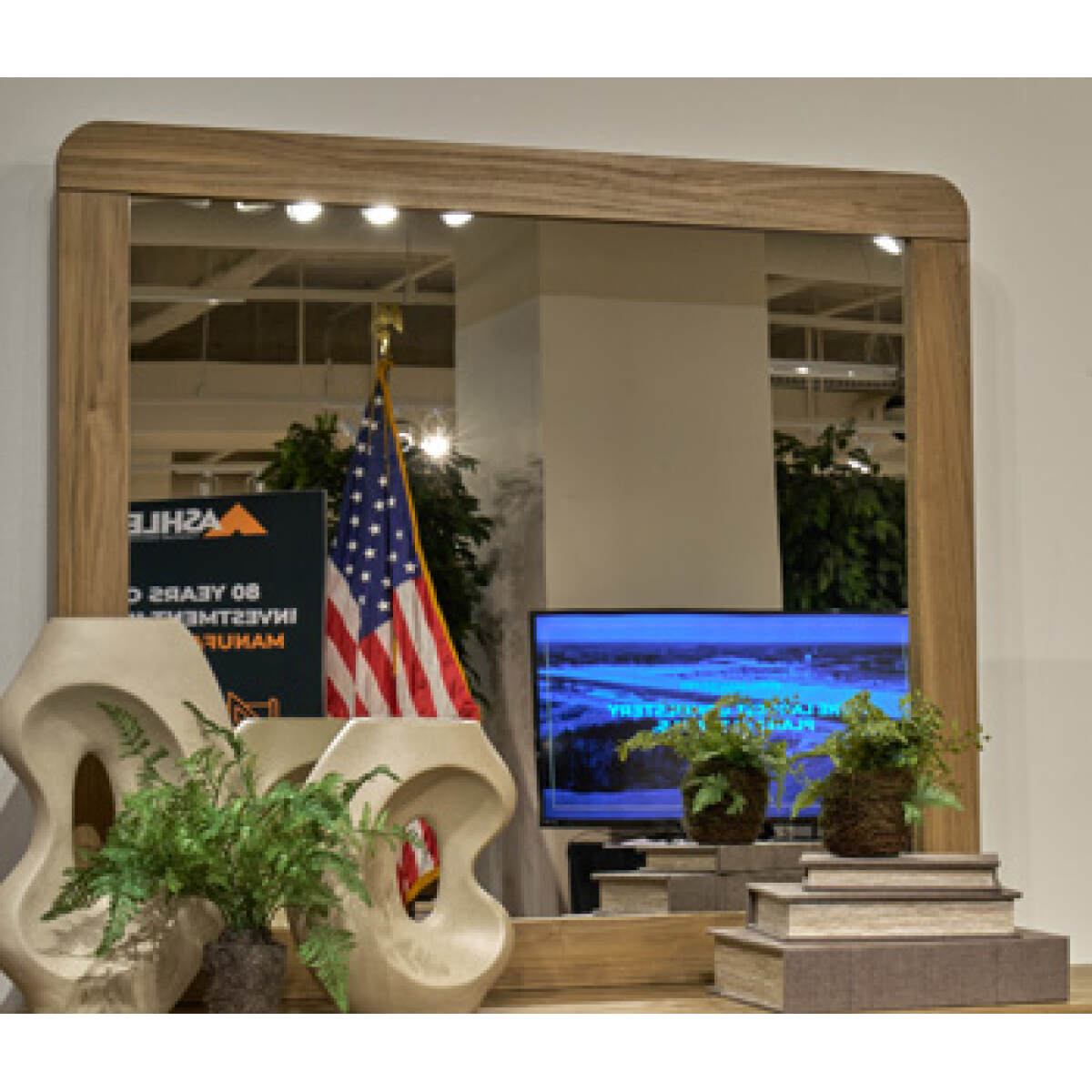 fa231aaf5d6d49dd1cc20ff4671bc289 Gramburg Bedroom Mirror - Image 1
