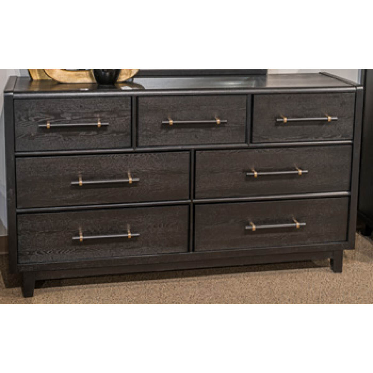d32483e44953325cf5c0b9e0d18f7c7f Haldenwick Dresser - Image 1