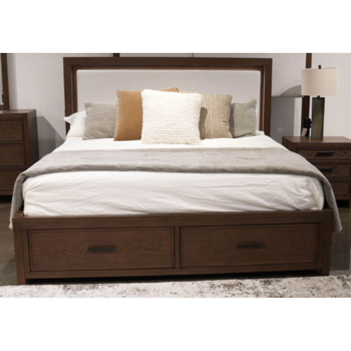 2e22d330c28397ed6df78b8876ff781d Ticanter King/California King Storage Footboard with Roll Slats - Image 1